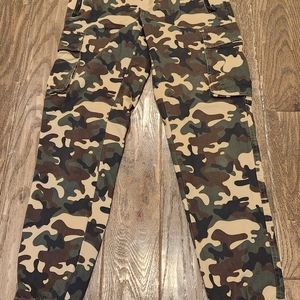 Tapered camo pants by Snoop Dogg